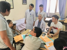 Đoàn chuyên gia BS.CKII Phan Văn Tiếp – Bệnh viện Đa khoa Xuyên Á – TP.HCM đến Bệnh viện Đa khoa tỉnh Khánh Hòa làm việc